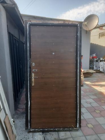 Mənzil üçün İşlənmiş Giriş qapısı 100x215 sm Petlə ilə, Zəmanətli, Ödənişli quraşdırma, Pulsuz çatdırılma