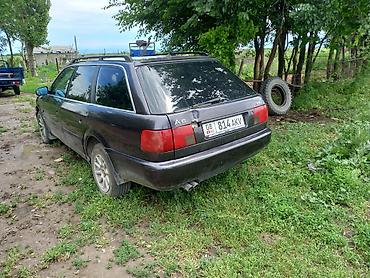 Транспорт: Audi A6: 1994 г., 2.6 л, Механика, Газ, Универсал — 5