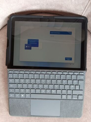 Apple iPad: Microsoft Surface Laptop Model 1927 | 8th Gen Intel Core m3 | 8GB RAM