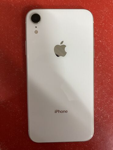 Apple iPhone: IPhone Xr, Б/у, 128 ГБ, Белый, Защитное стекло, Чехол, 80 %