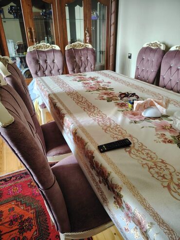 Для гостиной, Б/у, Раскладной, 6 стульев