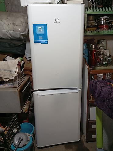 морозильны: Холодильник Indesit, Б/у, Двухкамерный, 180 * — 3