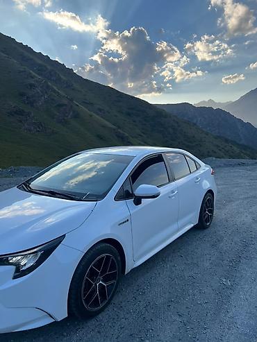byd e6: Toyota Levin: 2023 г., 1.8 л, Гибрид, Седан — 5
