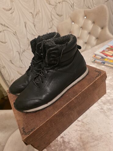 Botinkalar: Qış üçün kişi botları - Rəng: qara - Material: dərili üst hissə - — 7