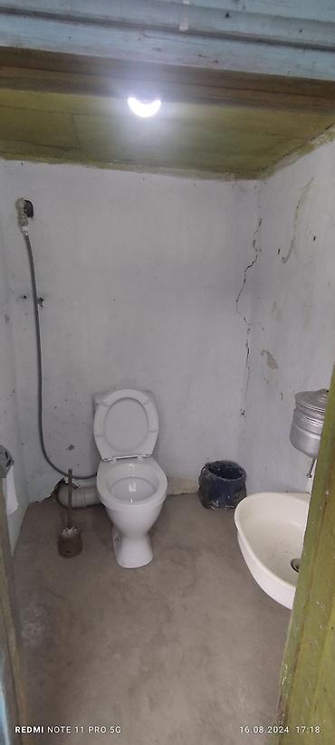 Продажа коттеджей и домов: Продаю или меняю на квартиру дом. Кара Балта ул Садовый . дом более — 17