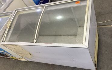 vıtrın: Dondurucu super işləyir 3ay zemanetle satilir çeşid çoxdur gelib baxa
