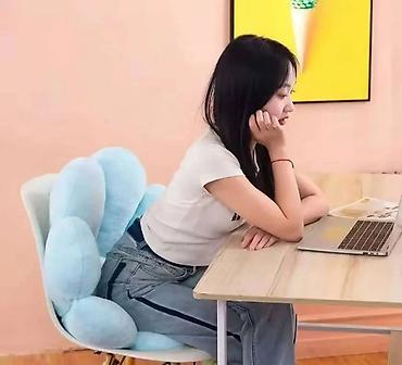 celini: Jastuk za stolicu u obliku cveta – mekani dekorativni i ergonomični — 2