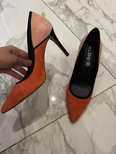 сумка aldo: ALDO markalı zərif qadın ayaqqabısı və uyğun clutch çanta dəsti — 1