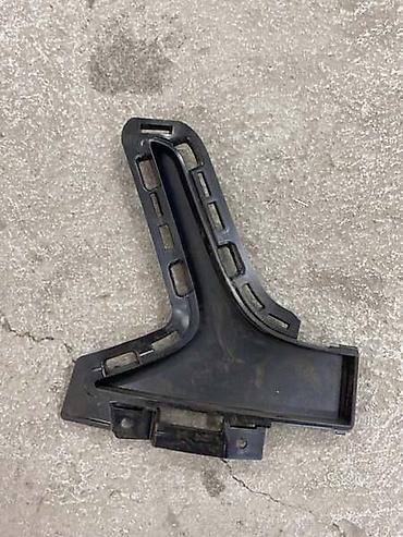 tepih crni: NOSAC BRANIKA ZA AUDI A6 - 4K0807630 | Desni nosac branika za Audi — 2