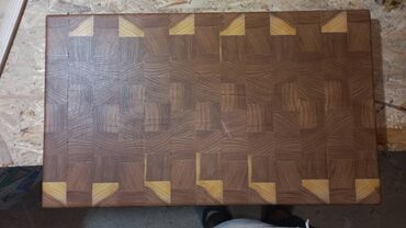 манты 10 с: Деревянная разделочная доска ручной работы, изготовленная "сборочным"