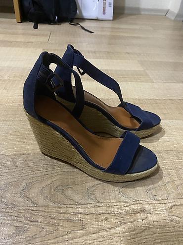 Basanoşka və səndəllər: Original United Colors of Benetton Italyadan 120€ alınıb Platform — 1
