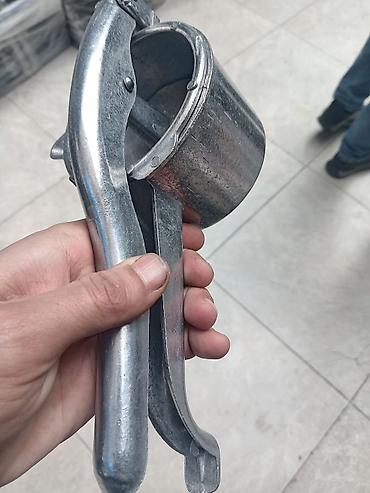 limon satışı: Metal əl tipi sitrus şirəçəkən - Material: tammetaldan (döküm) — 1