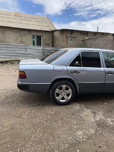 авто в киргизии продажа: Mercedes-Benz W124: 1990 г., 2.3 л, Механика, Бензин, Седан — 2