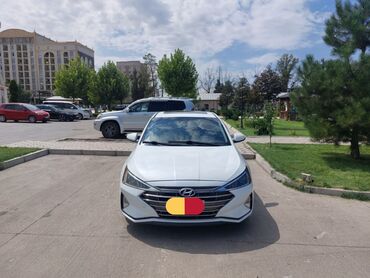 Hyundai: Hyundai Elantra: 2019 г., 2 л, Автомат, Бензин, Седан