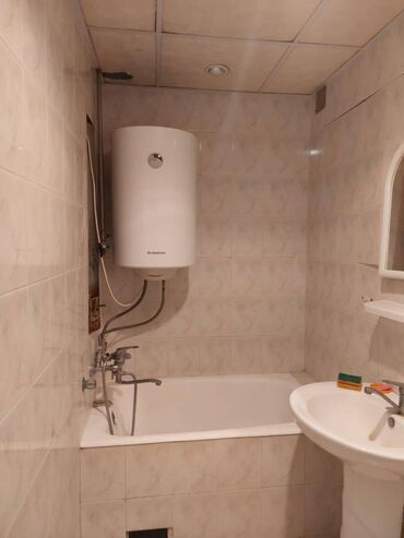 Uzunmüddətli kirayə mənzillər: Yasamal rayonu,lider tv terefde,9 mərtəbənin,2-ci mərtəbəsində, 3 — 9