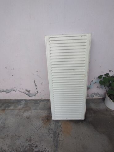 Radiatorlar: İşlənmiş Panel Radiator Ünvandan götürmə, Ödənişli çatdırılma, Ödənişli quraşdırma, Zəmanətsiz, Kredit yoxdur