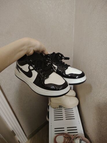 детские кроссовки для футбола: Nike, Ölçü: 37, rəng - Qara, Yeni
