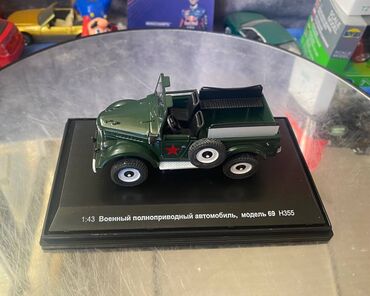 Avtomobil modelləri: Коллекционная модель ГАЗ-69 Парадный зеленый 1965 НАШ Автопром — 22