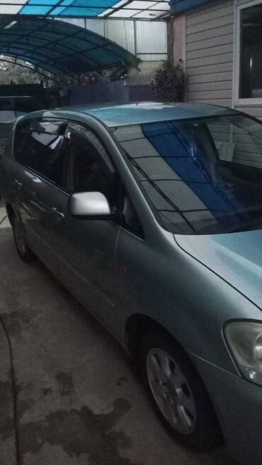 Toyota: Toyota Ipsum: 2003 г., 2.4 л, Автомат, Бензин, Минивэн