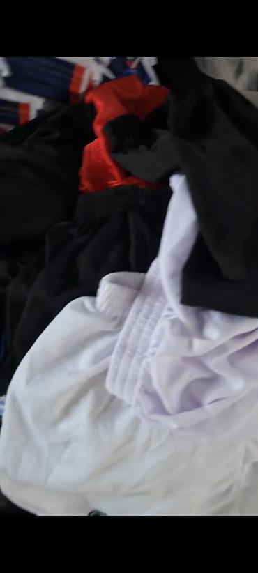 adidas şort: Idman şortu – müxtəlif rəng və dizaynlarda 5 min dənə var 1 manata — 2