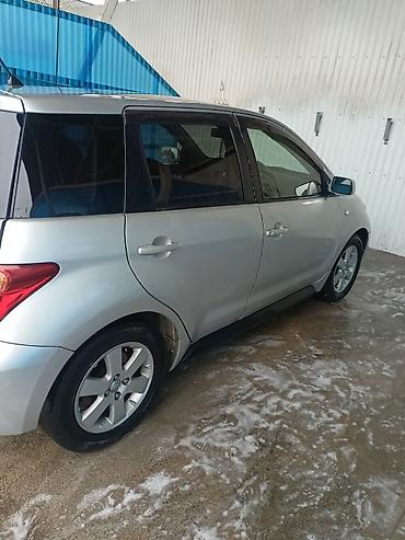 Toyota: Toyota Ist: 2003 г., Автомат, Хэтчбэк — 8