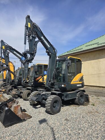 срочно продаю экскаватор: Экскаватор, Hyundai, 2022 г., Дөңгөлөктүү
