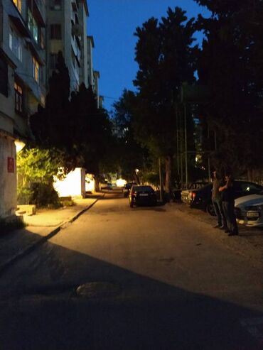 Köhnə tikili: Bakı, 3 otaqlı, Köhnə tikili, m. Əhmədli, 80 kv. m — 15