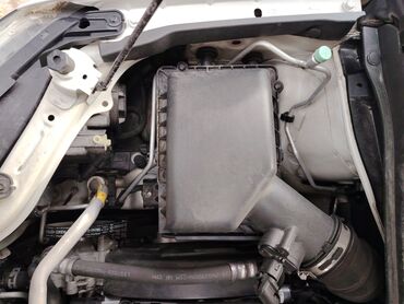 Chevrolet: Chevrolet Aveo sedan – ağ rəng Model xüsusiyyətləri: - Korpus: 4 — 9