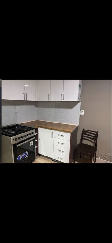 снять пол дома: 40 м², 3 комнаты, Забор, огорожен
