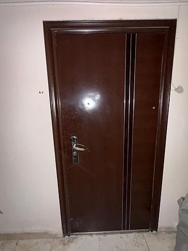 Mənzil üçün İşlənmiş Giriş qapısı Glazok ilə, Zəmanətsiz, Ünvandan götürmə lalafo.az -da Mənzil üçün İşlənmiş Giriş qapısı Glazok ilə, Zəmanətsiz, Ünvandan götürmə