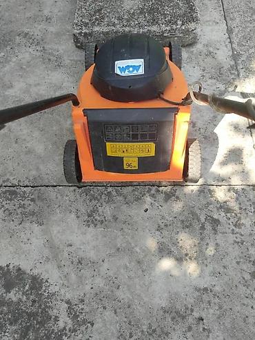 KOSAČICA AGM 1000 NEISPRAVNA | Kućište dobro točkovi dobri motor