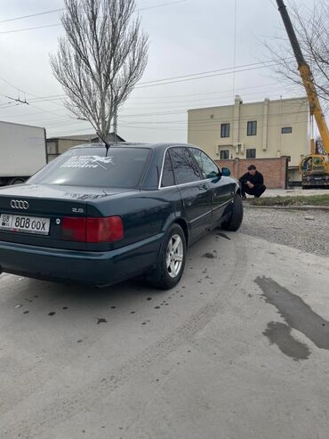 Audi A6: 1995 г., 2.6 л, Механика, Бензин, Седан