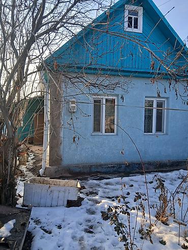 Продажа коттеджей и домов: Продаются 2 совмещённых участка: 2 дома, 2 красные книги, хоз — 4