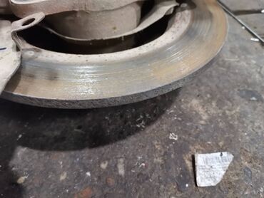 Auto delovi: Glavcina levog prednjeg tocka Lada 2121,21213 Niva 24mm br.4. Polovna — 10