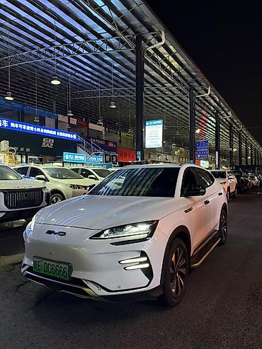 bmw 323: BYD Yuan Up: 2023 г., 3.3 л, Автомат, Электромобиль, Кроссовер — 1