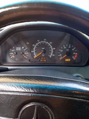 Mercedes-Benz: Mercedes-Benz 230: 2.3 l | 1997 il Sedan — 9