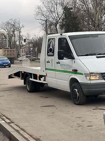 Эвакуаторы: Эвакуатор, Mercedes-Benz, Ломаная — 1