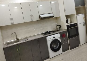 Taksi, logistika, çatdırılma: Salam.Temizlik işine gedirem ev,ofis,obyekt fərq etməz qiymet