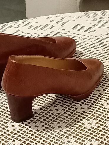 Salonke: Salonke, 37 — 4