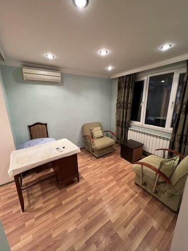 Uzunmüddətli kirayə mənzillər: Yasamal rayonunda Şarifzada küçasinda beşmartabali daş evin birinci -da lalafo.az — 1 Uzunmüddətli kirayə mənzillər: Yasamal rayonunda Şarifzada küçasinda beşmartabali daş evin birinci — 1