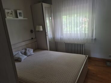 Ormari: Na prodaju spavaća soba 600eura — 2
