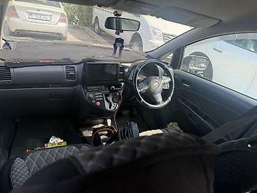 дешевые машина: Toyota WISH: 2003 г., Автомат, Бензин, Минивэн — 3
