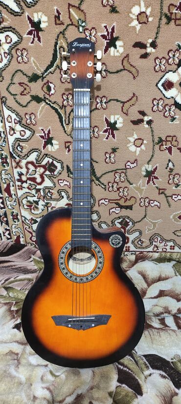 черная акустическая гитара: Акустическая гитара lanjian guitar 38c Состояние хорошее,все струны at lalafo.kg черная акустическая гитара: Акустическая гитара lanjian guitar 38c Состояние хорошее,все струны