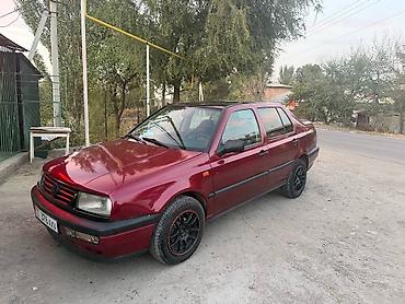 audio cd: Volkswagen Vento: 1993 г., 1.8 л, Механика, Бензин, Седан — 2
