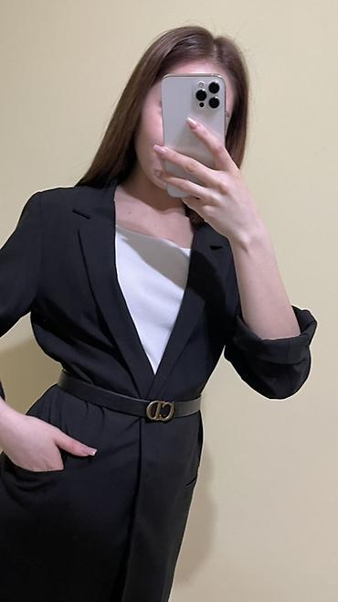 Пиджаки, жакеты: Женский удлиненный черный пиджак - Классический крой с лацканами — 9