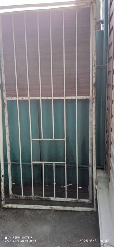 продам железную дверь бу: Частные дома