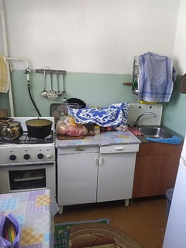 продаю металлический гараж: 1 комната, 30 м², 2 этаж — 9