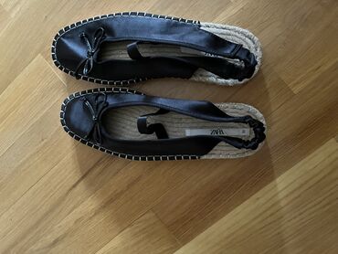qadınlar üçün vans authentic ketlər: Baletkalar, Zara, Ölçü: 39, rəng - Qara, Yeni
