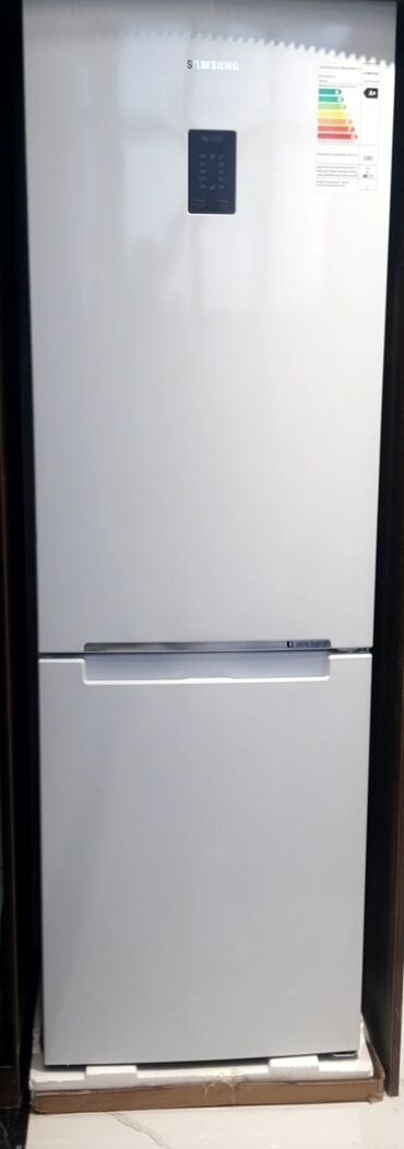 Холодильники: Холодильник Samsung, Новый, Двухкамерный, No frost, 5 * 1 *