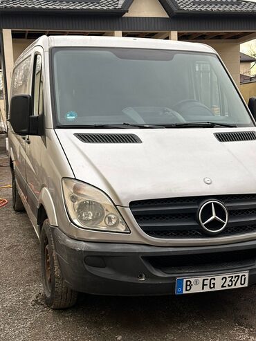 Легкий грузовой транспорт: Легкий грузовик, Mercedes-Benz, Стандарт, 2 т, Б/у at lalafo.kg — 17 Легкий грузовой транспорт: Легкий грузовик, Mercedes-Benz, Стандарт, 2 т, Б/у — 17